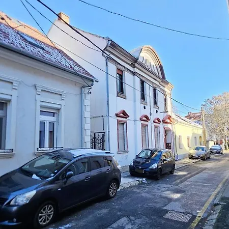 Apartament Muvesz